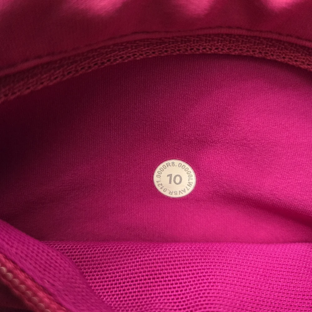 LULULEMON Speed Up Shorts |‎ 10